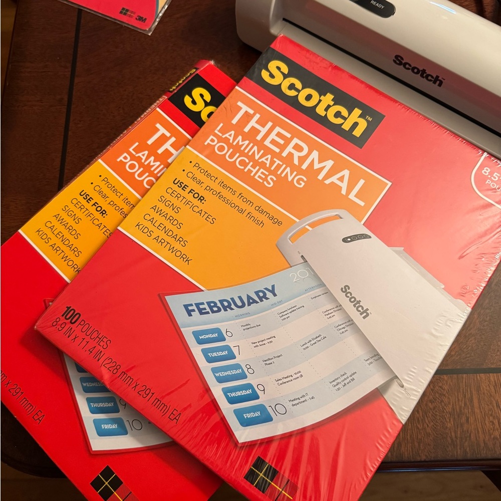 Scotch Thermal Laminator with Pouches - Picture 7 of 7